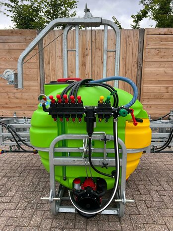 Veldspuit  400L gegalvaniseerd
